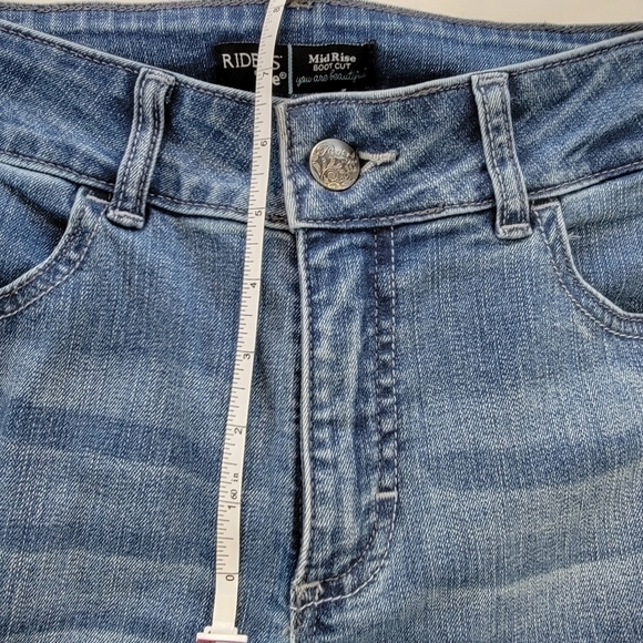Lee Riders Midrise Medium Wash Boot Jeans Size 12P - Picture 9 of 12